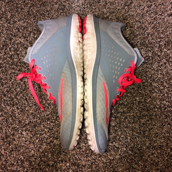 Nike’s - Picture 2 of 4